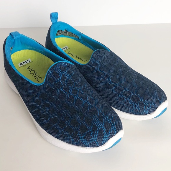 vionic hydra active slip on